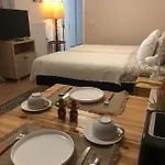 Pina's Lägenhet *