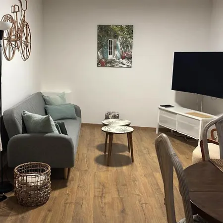 Apartment Pina's *